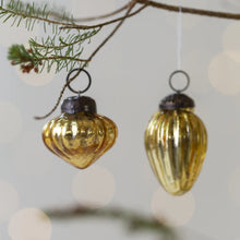 Load image into Gallery viewer, Antique Gold Mini Baubles