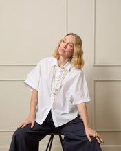 Load image into Gallery viewer, Pearl Necklace
