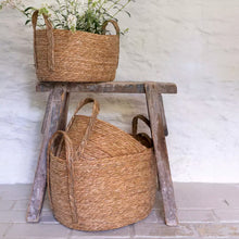 Load image into Gallery viewer, Oval Seagrass Basket - Small
